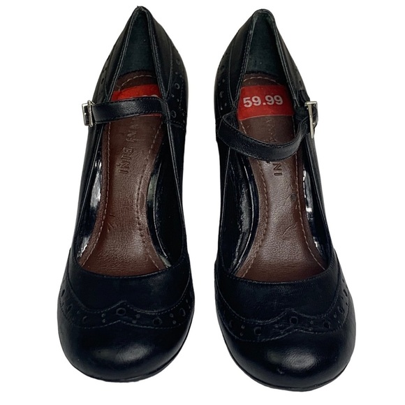 Gianni Bini Black Leather Wing Tip Heels Ankle Strap Dancing Retro Comfort Sz. 6 - Picture 10 of 15